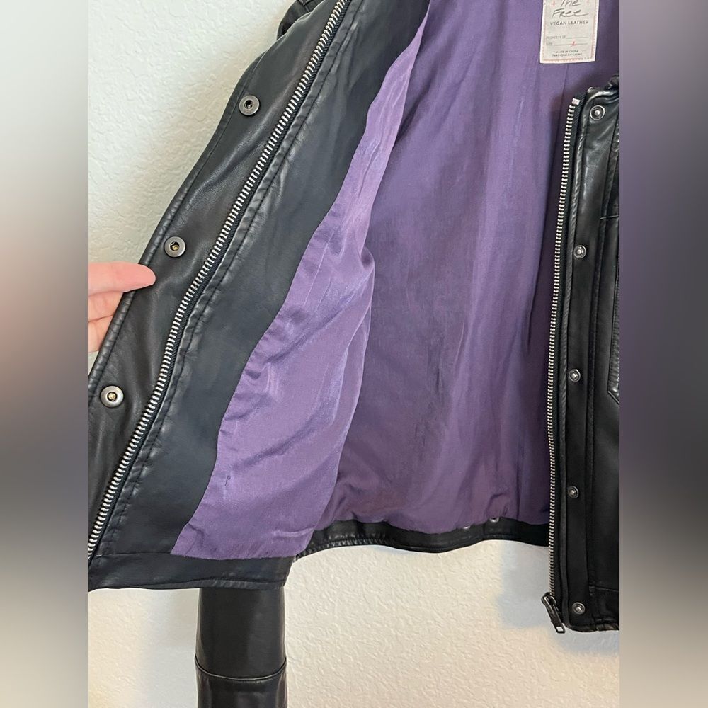 Free People Emma Shrunken Vegan Moto Jacket. 90’s Monica jacket from Friends. L - Picture 8 of 11
